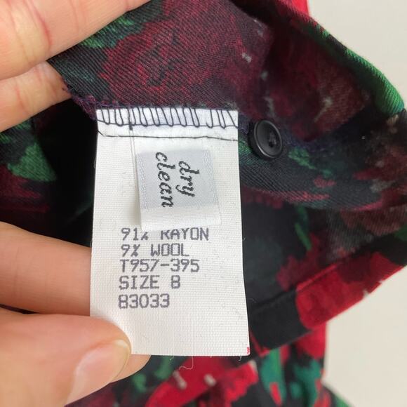 Vintage Pendleton Country Sophisticates Size 8 Floral Wool Blend Blouse Red - Picture 12 of 12